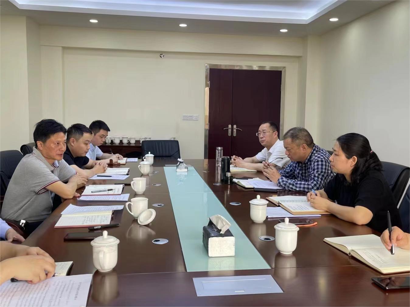 集團黨委書記、董事長許大政一行赴巴中農(nóng)商行開展業(yè)務(wù)合作洽談會